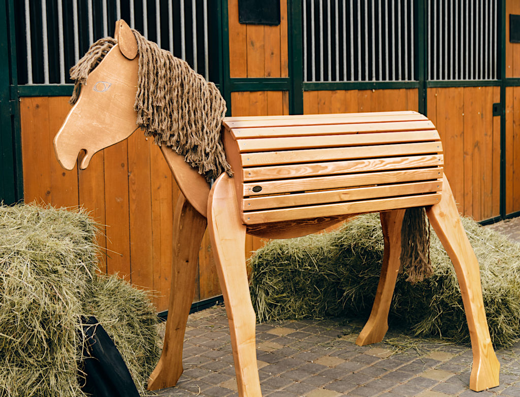 Holzpferd Pony "Amigo" 109 cm